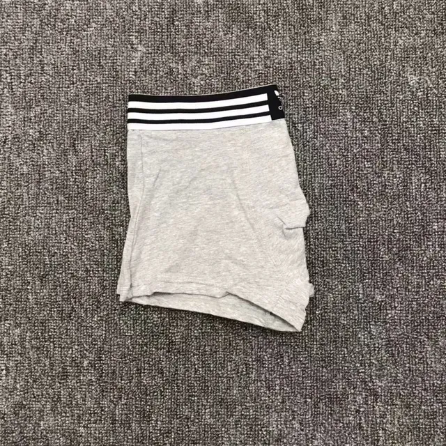 AD-灰色