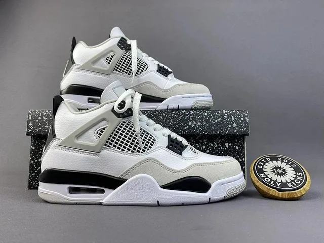 Air Jordan 4 White Cement