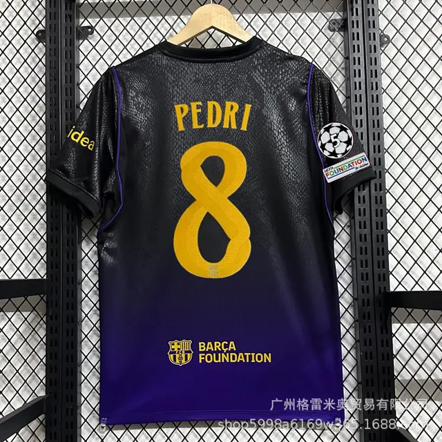 26-27 Barcelona away 8th star added to Champions League