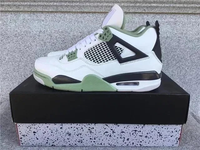 Air Jordan 4 Military Green
