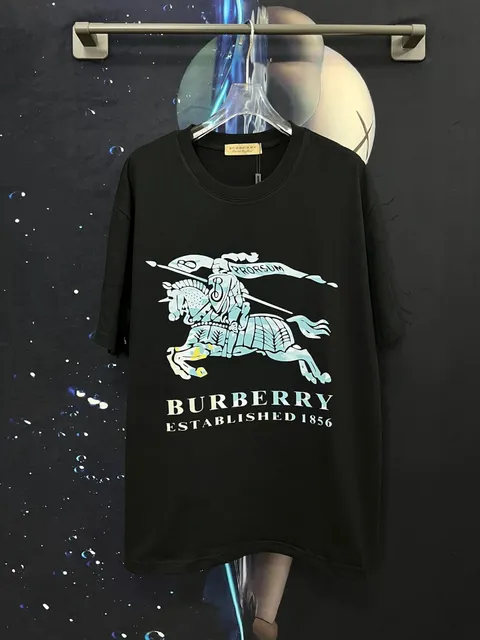 Burberry Equestrian Knight Tee Prorsum Graphic