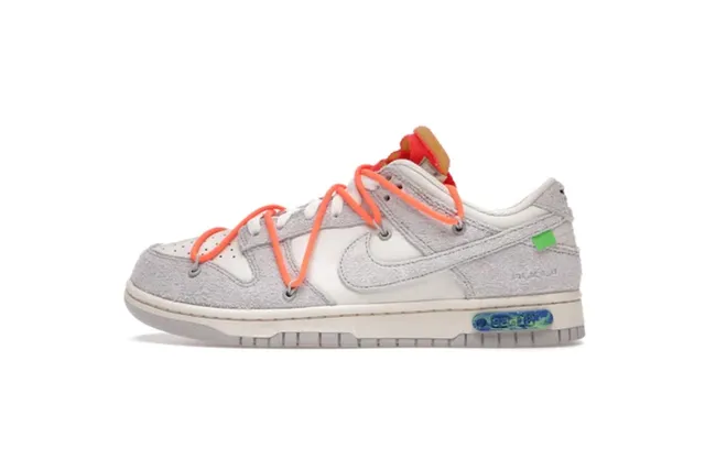 Nike × Off-White Dunk Low