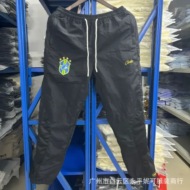 C黑裤子
