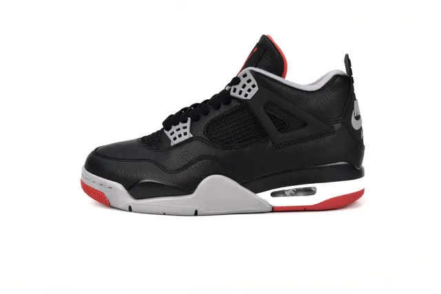 Air Jordan 4 Bred