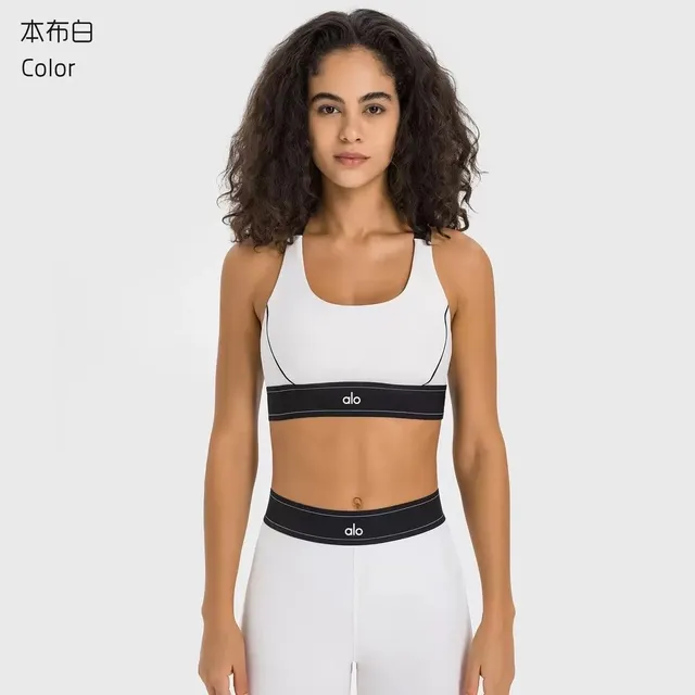 白色 套装