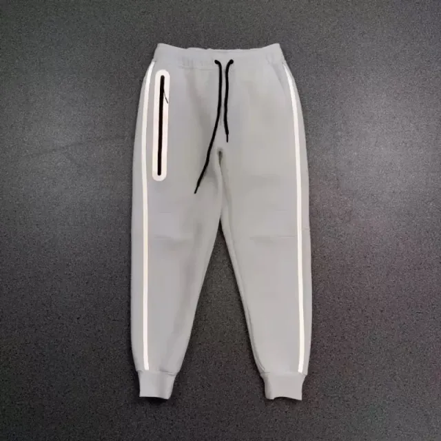 白色裤子