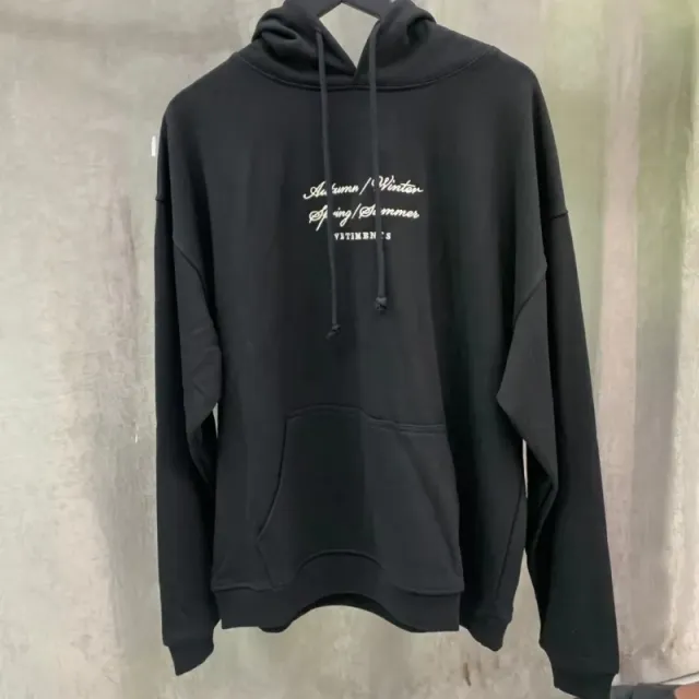 V124 Black