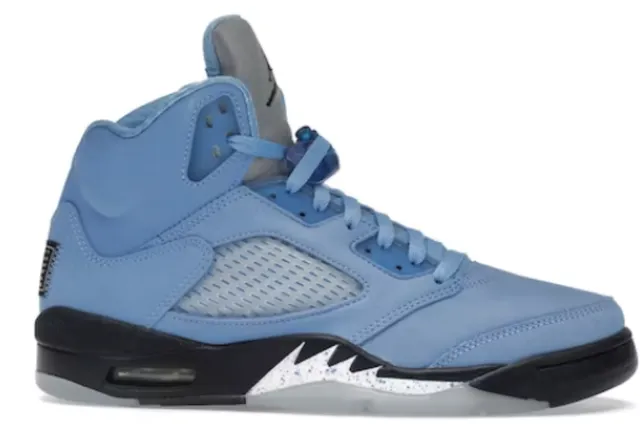 DV1310-401 UNC University Blue