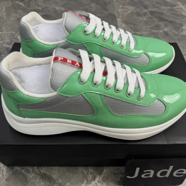 Prada Linea Rossa Sneaker Glossy Green