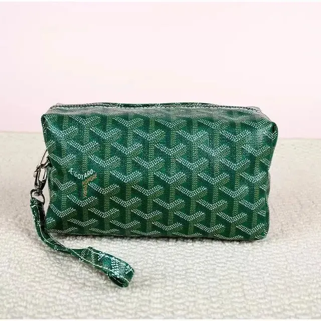 Goyard St. Louis Pouch Green Chevron