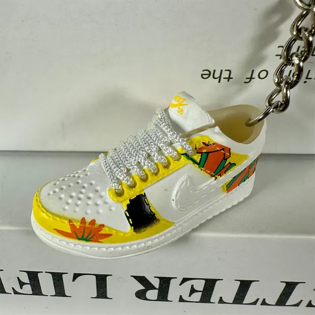 17. Sunflower White
