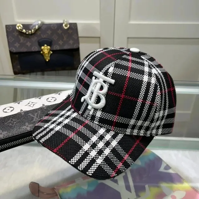 Burberry Baseball Cap Checkered Logo