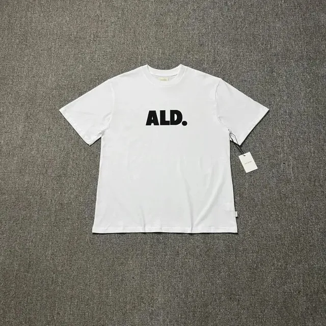 A33白色