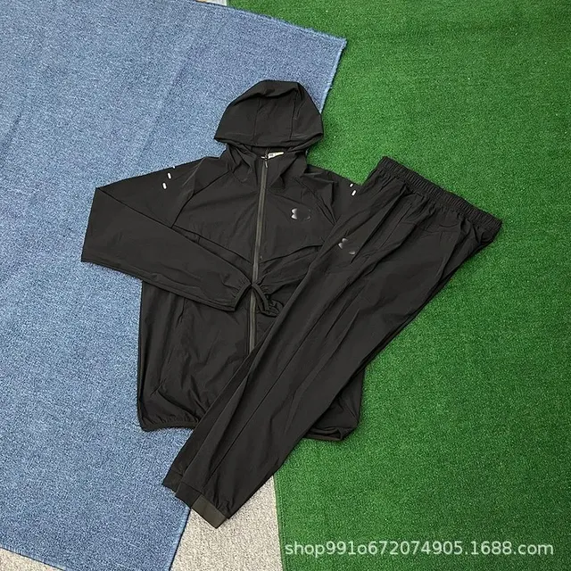 Under Armour Track Suit Black