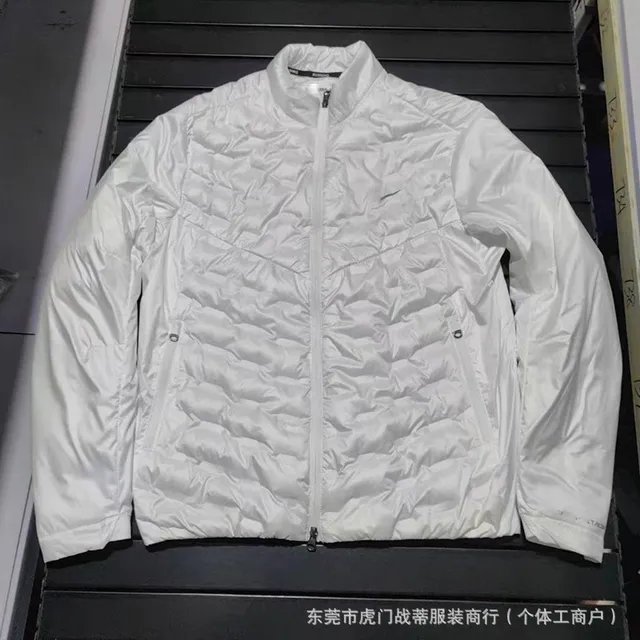 White long sleeved down jacket
