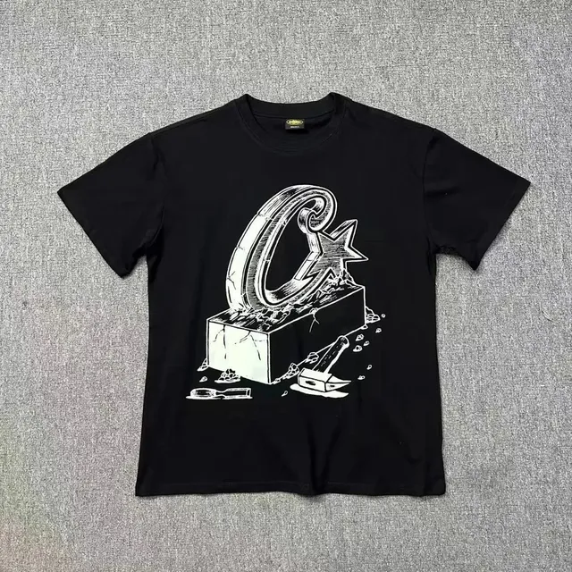 Corteiz Graphic Tee Cracked Logo Print