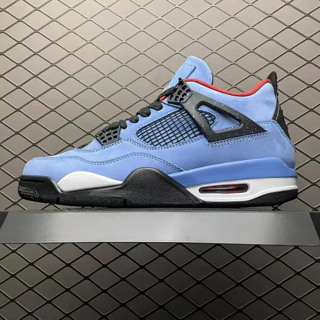 Air Jordan 4 Thunder