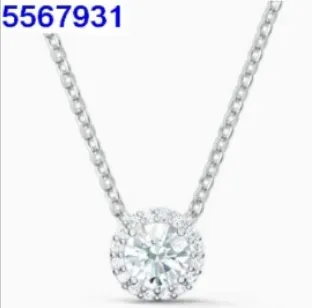 Little roman diamond necklace
