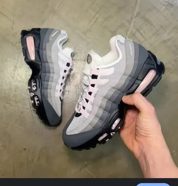 Nike Air Max 95 Particle Grey Pink