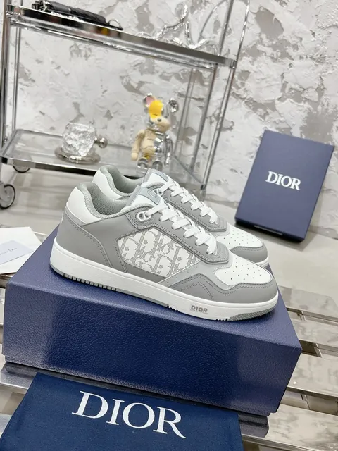 Dior B22 Sneaker Oblique Logo