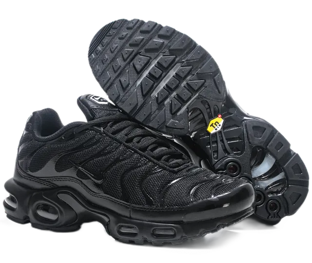 Nike Air Max Plus Triple Black