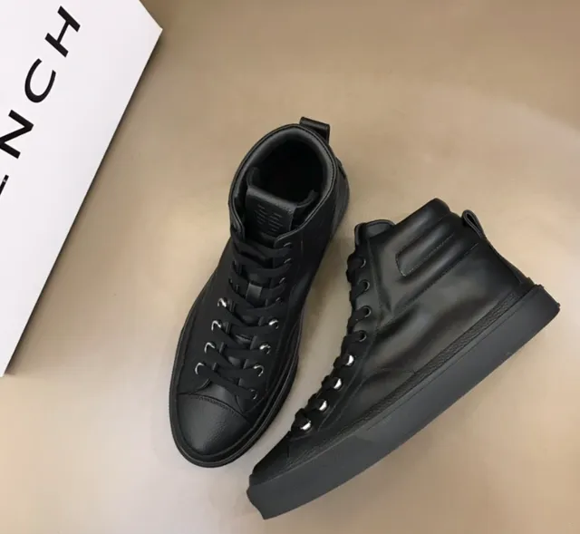 Givenchy High-Top Sneaker Triple Black