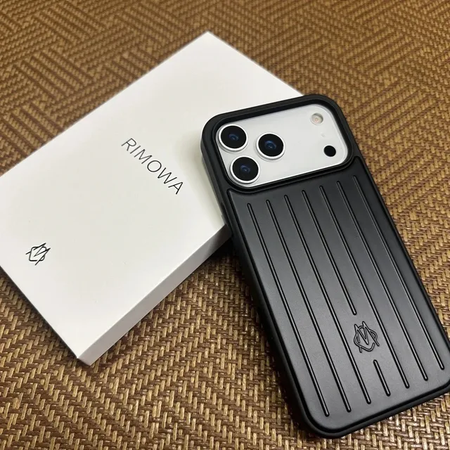 Rimowa Phone Case Groove Design