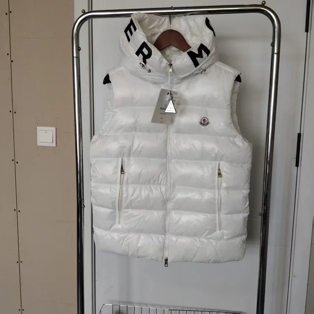 Moncler Padded Vest Logo Hood