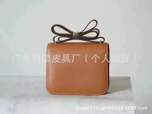 金棕银扣
