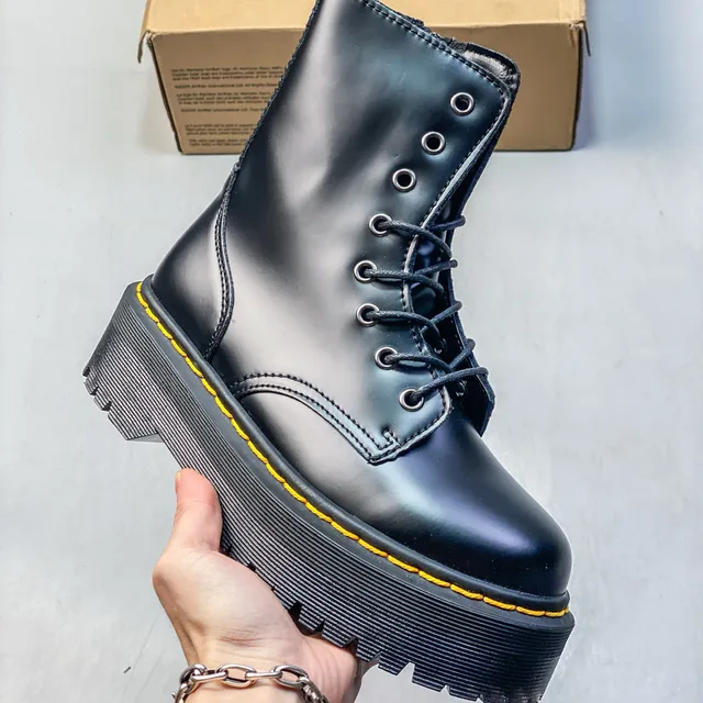 Dr. Martens 1460 Platform Smooth Leather