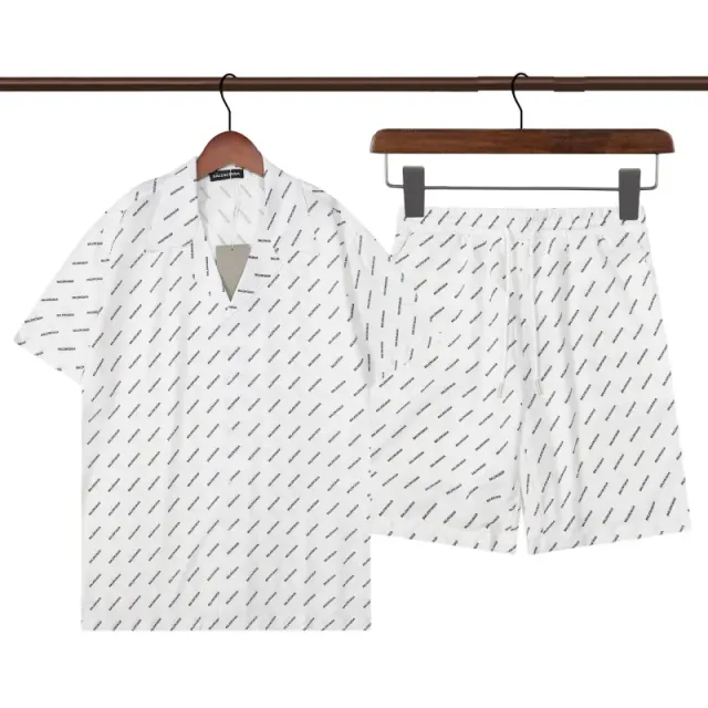Q231 suit white