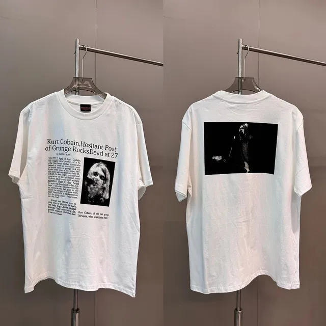 Graphic T-Shirt Kurt Cobain Newspaper Print