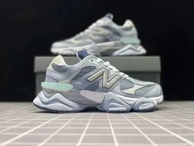 New Balance 2002R Mint Grey