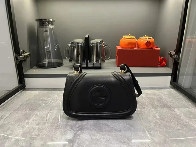 Gucci GG Marmont Mini Matte Leather