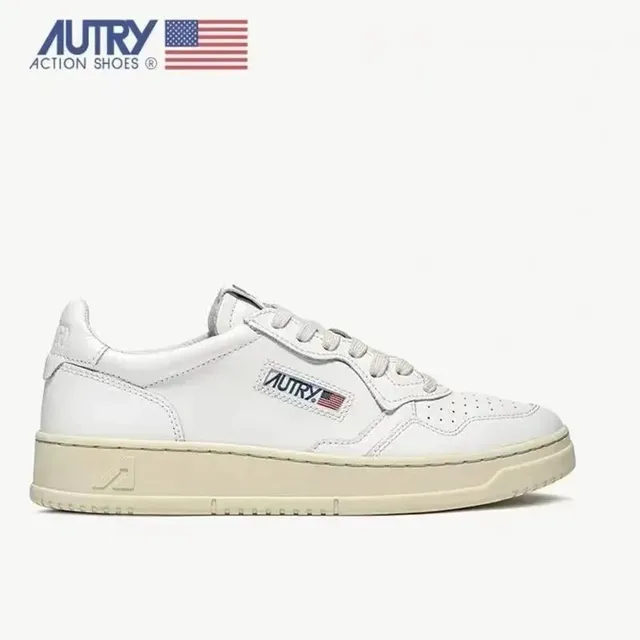 Autry Medalist Low White with Flag Patch