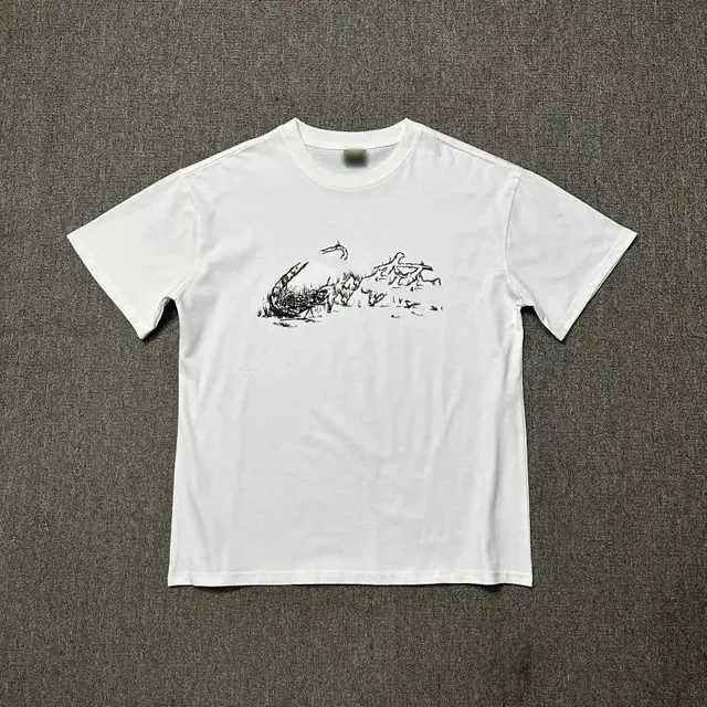 Graphic T-Shirt Black Sketch Print