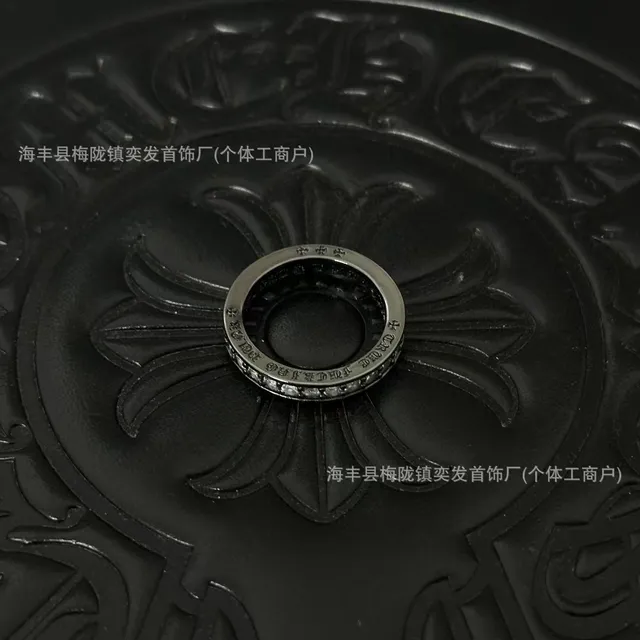 黑金镶钻戒指(白钻)