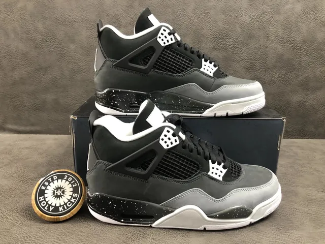 Air Jordan 4 Black Cat