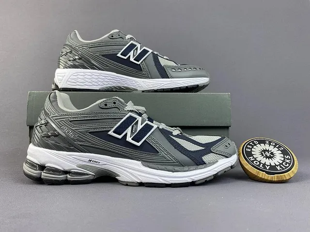 New Balance Air Max TN Grey Navy