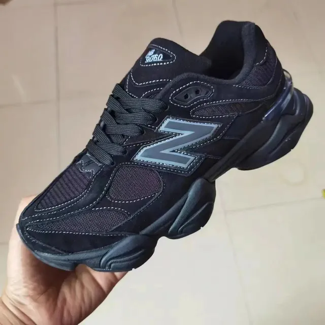 New Balance 9060 Triple Black