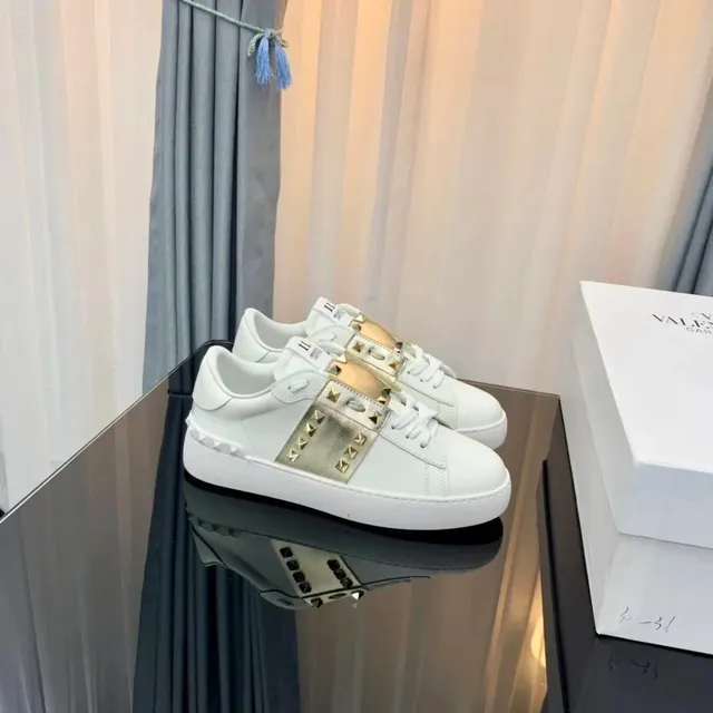 Valentino Rockstud Low White with Gold Studs