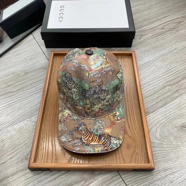 Gucci Baseball Cap Tiger Print