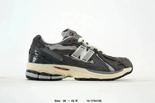 New Balance 1906R