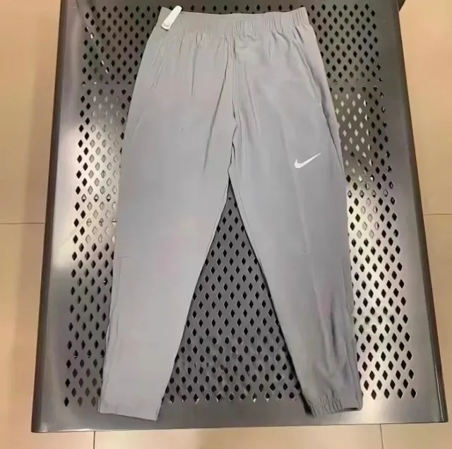 Nike Tech Fleece Joggers Light Grey