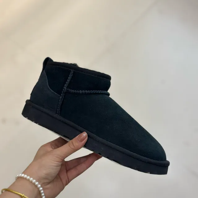 2cm black (will fade)
