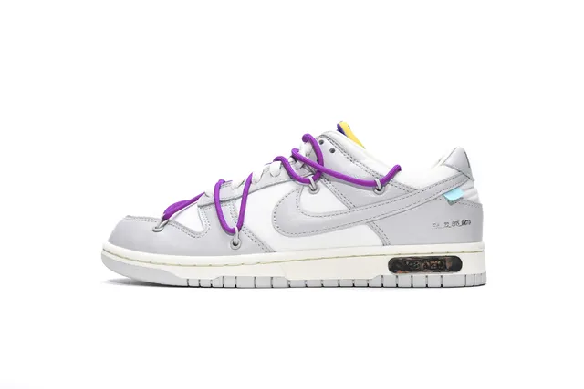 Nike × Off-White Dunk Low
