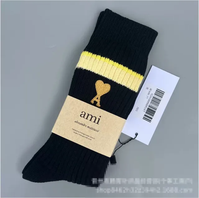 黑色黄杠