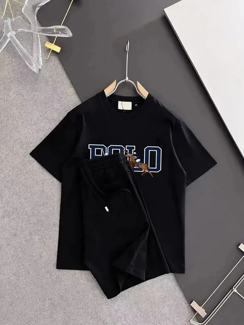 01黑色