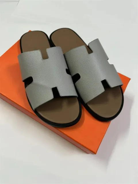 Khaki + gray palm print