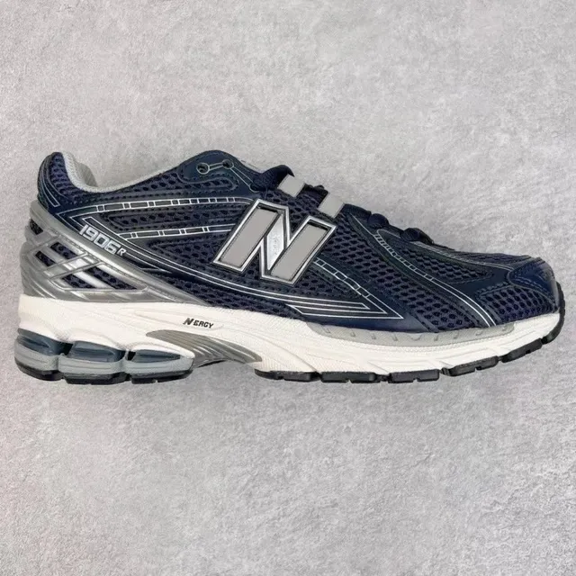 New Balance 1906R